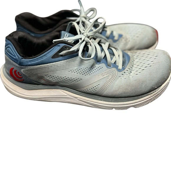 Topo Athletic Other - Topo Athletic Men’s Magnifly 4 Running Shoes Stone/White Size 12.5